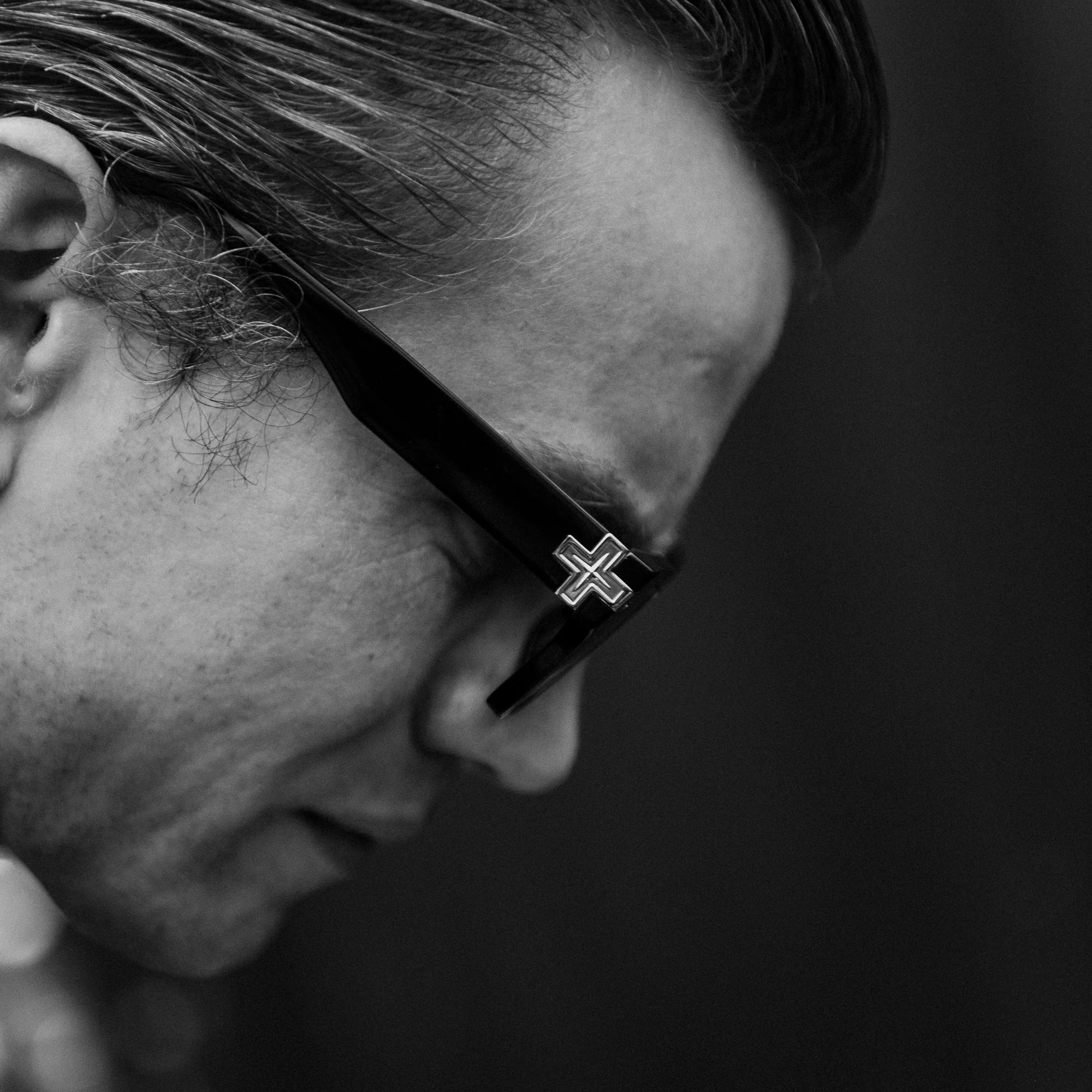 Deluxe x Black - Image 6