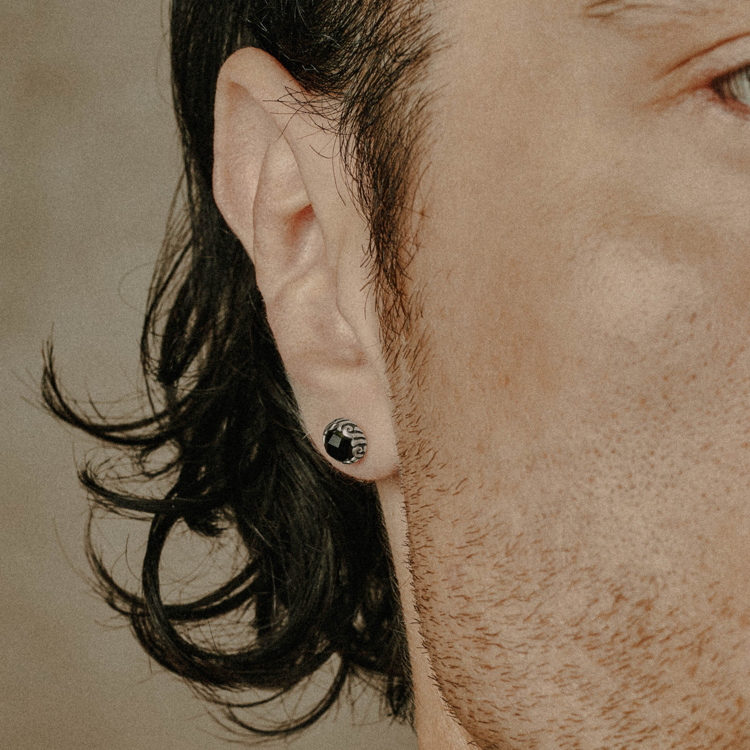 Void Earrings - Image 4